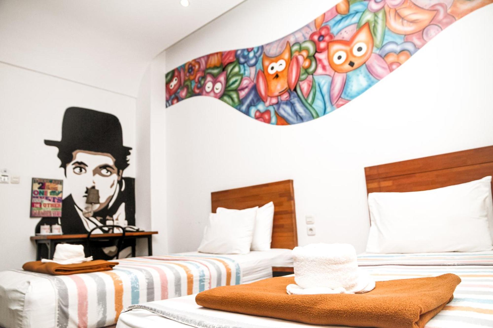 Istanaku Guesthouse 2 Манадо Экстерьер фото